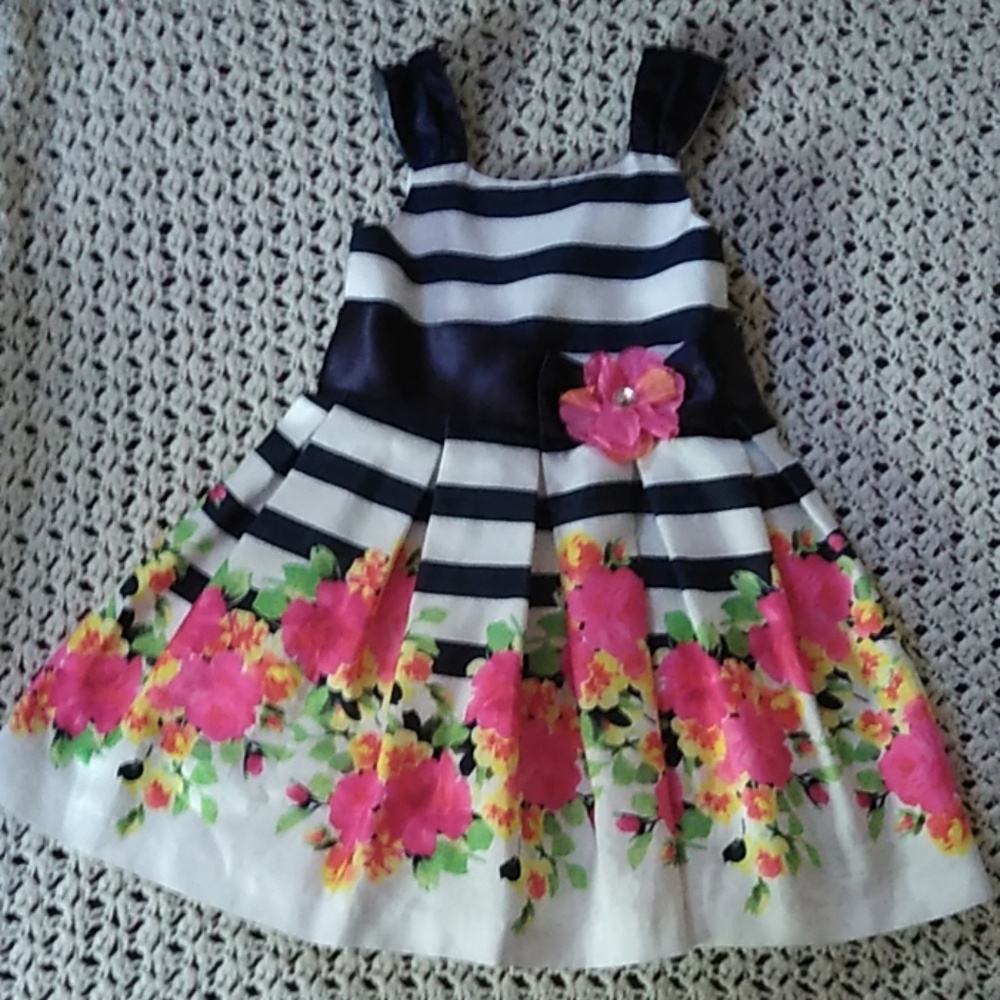 Girl's Clothes